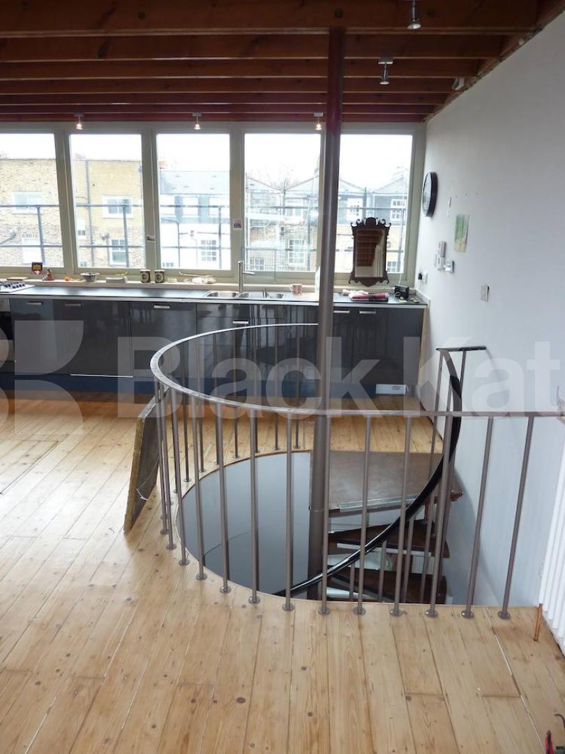 			2 Bedroom, 1 bath, 1 reception Flat			 Albert Street, CAMDEN